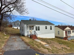 1609 2nd St, Staunton, VA 24401