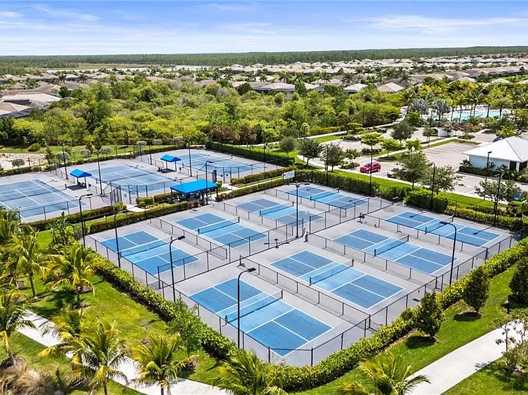 28041 Captiva Shell Loop — Photo 22