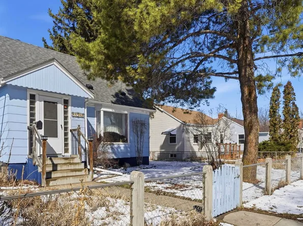 11512 86th St NW, Edmonton, AB T5B 3J5