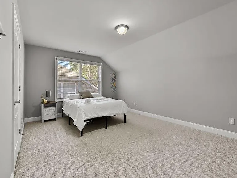 1151 Gateview Dr — Photo 20