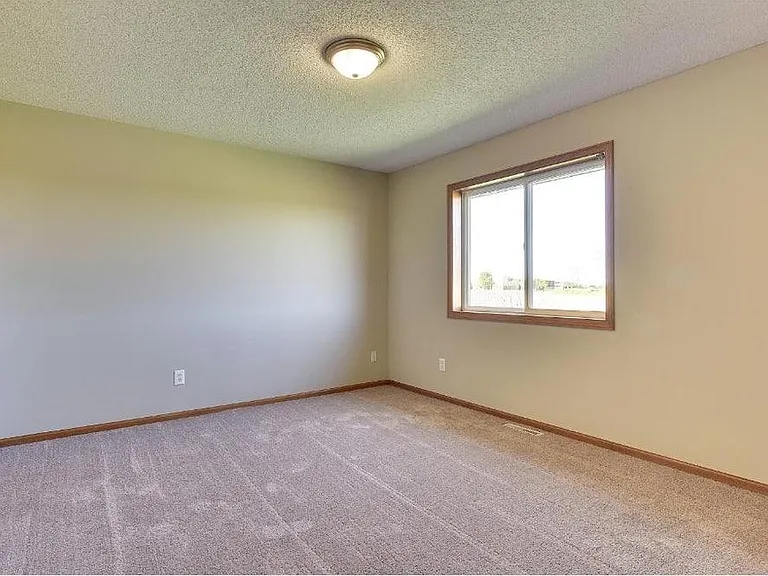 2015 Brittany Ct — Photo 11