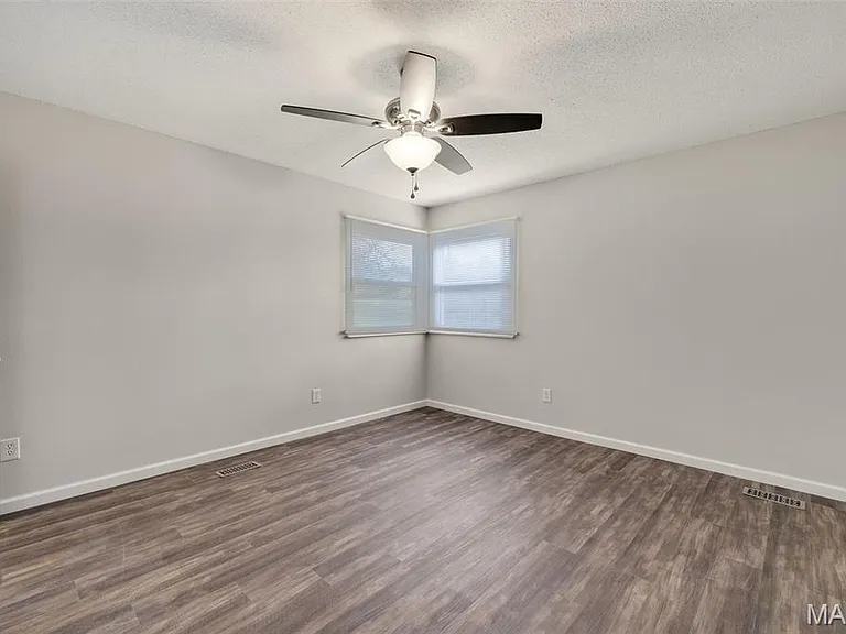 4649 McIlroy Dr — Photo 23