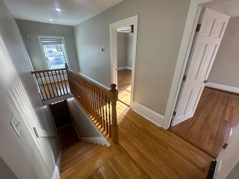 55 Summit St — Photo 11