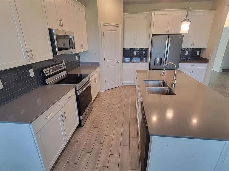 2945 Nottel Dr — Photo 17