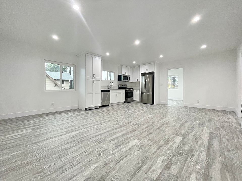 1st image of 2244 W 24th St #5A
