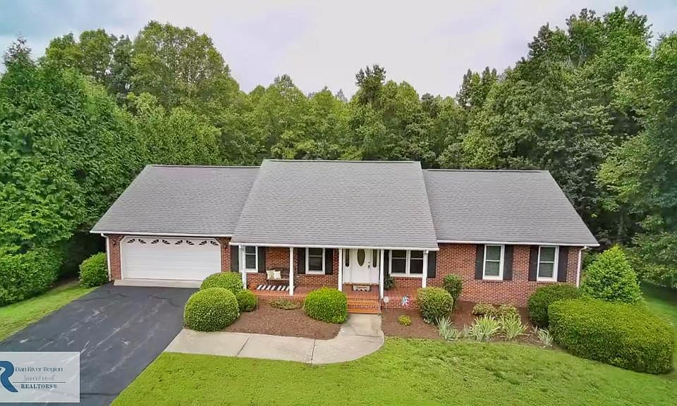 1st image of 301 Carson Jones Rd
