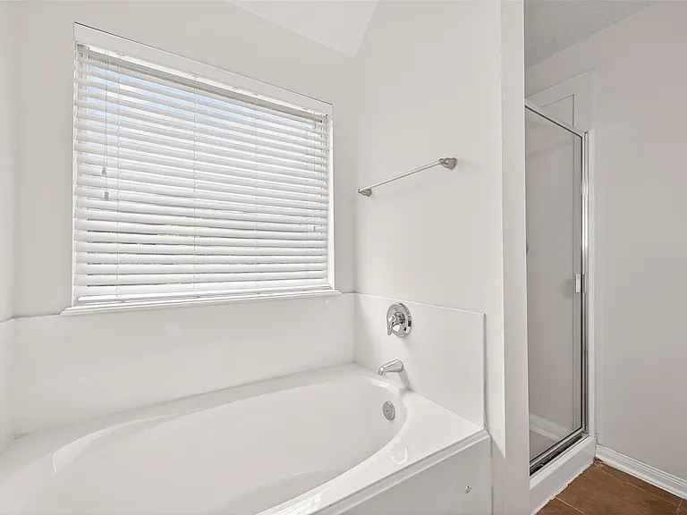 6030 Wildbriar Ln — Photo 43