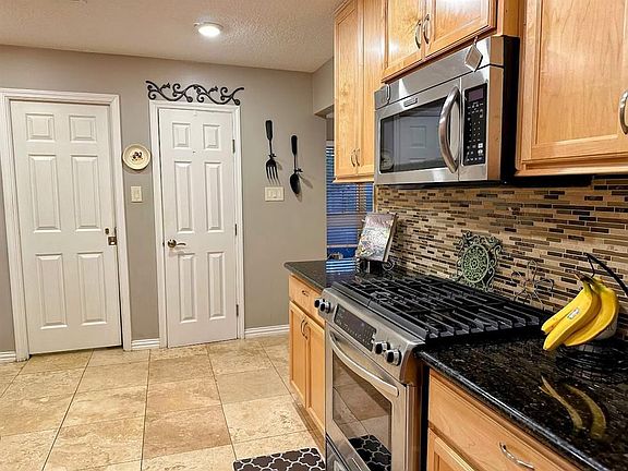 4th image of 1515 Holly River Dr