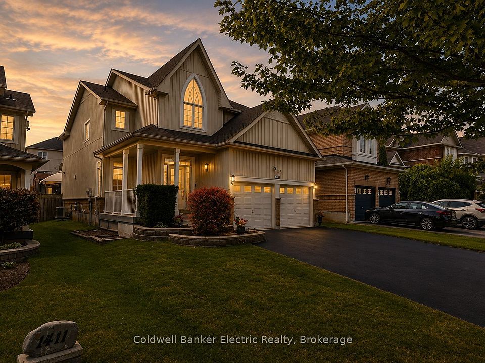 1st image of 1407 Ashgrove Cres