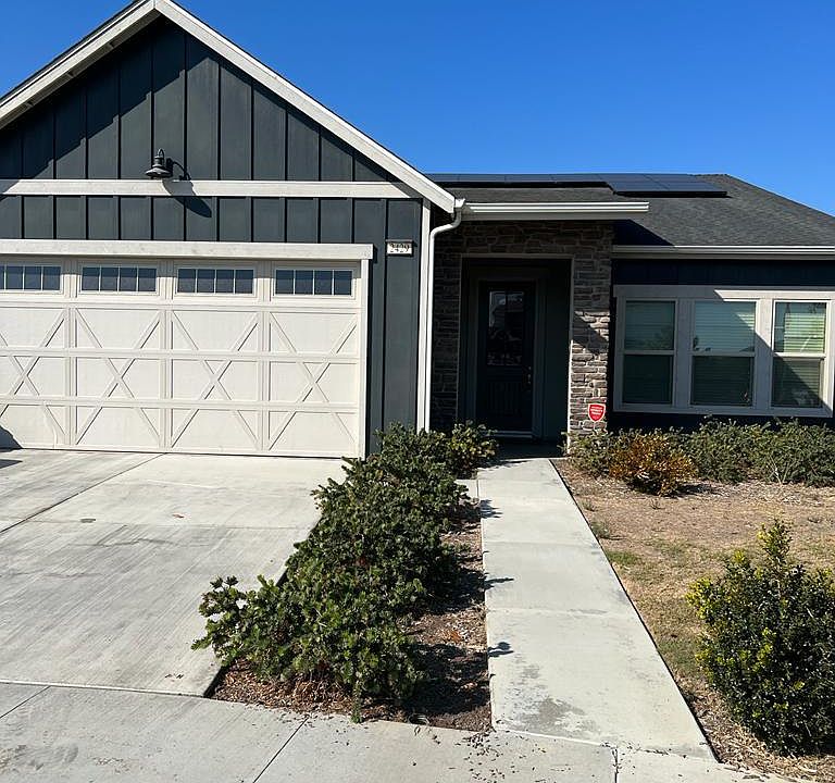 1st image of 2429 N Leslie Ct