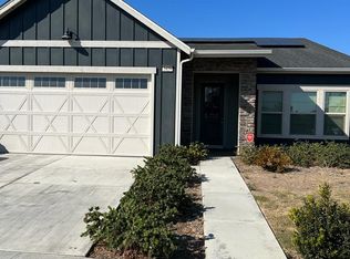 2429 N Leslie Ct, Visalia, CA
