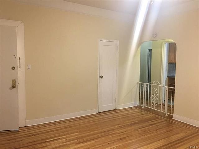 2nd image of 210-212 City Island Ave