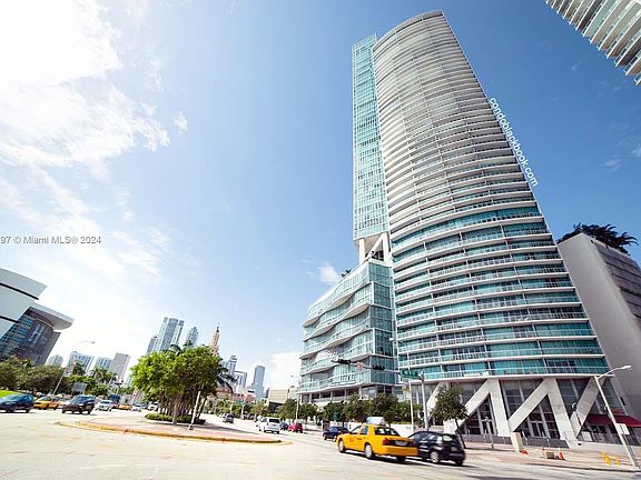 2nd image of 888 Biscayne Blvd APT 5704