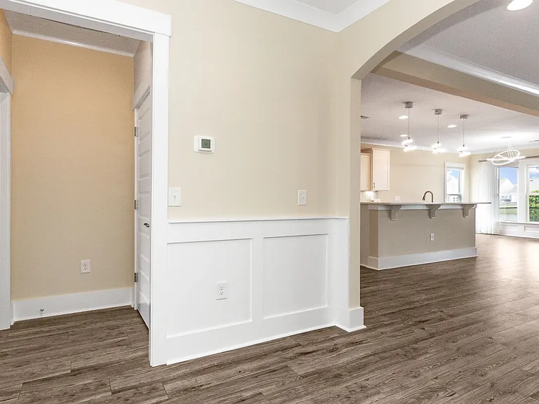 7129 Spoleto Dr — Photo 37