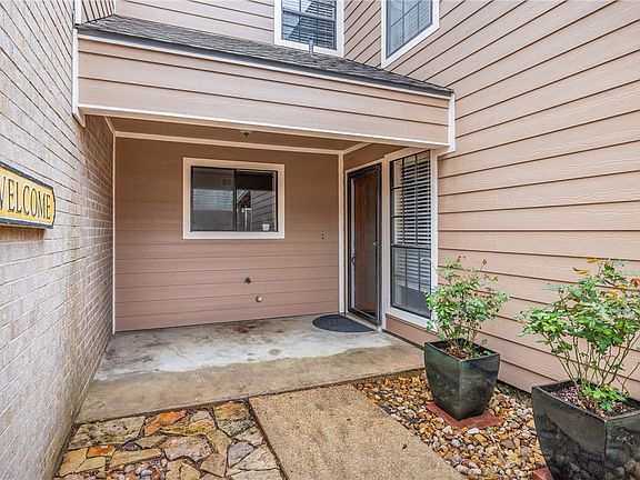 3rd image of 8118 Butler Ridge Dr