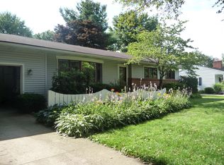 8231 E Wadora Cir NW, North Canton, OH 44720