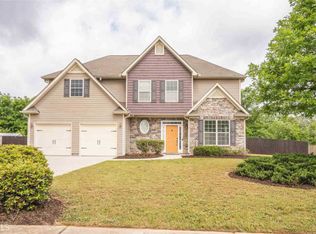 108 Christopher Dr, Byron, GA 31008