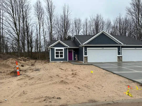 114 Creek Dr, Hart, MI 49420