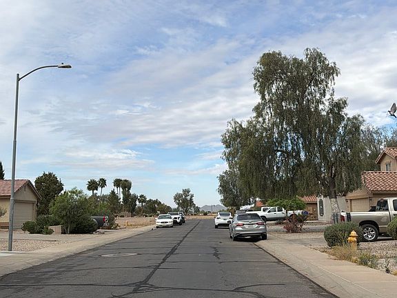 4th image of 1706 W Coolidge Way