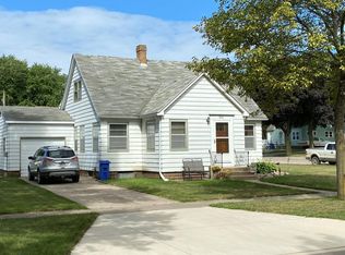 301 S Summit Ave, Bancroft, IA 50517