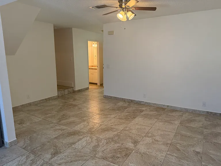 125 Amberidge Dr — Photo 5