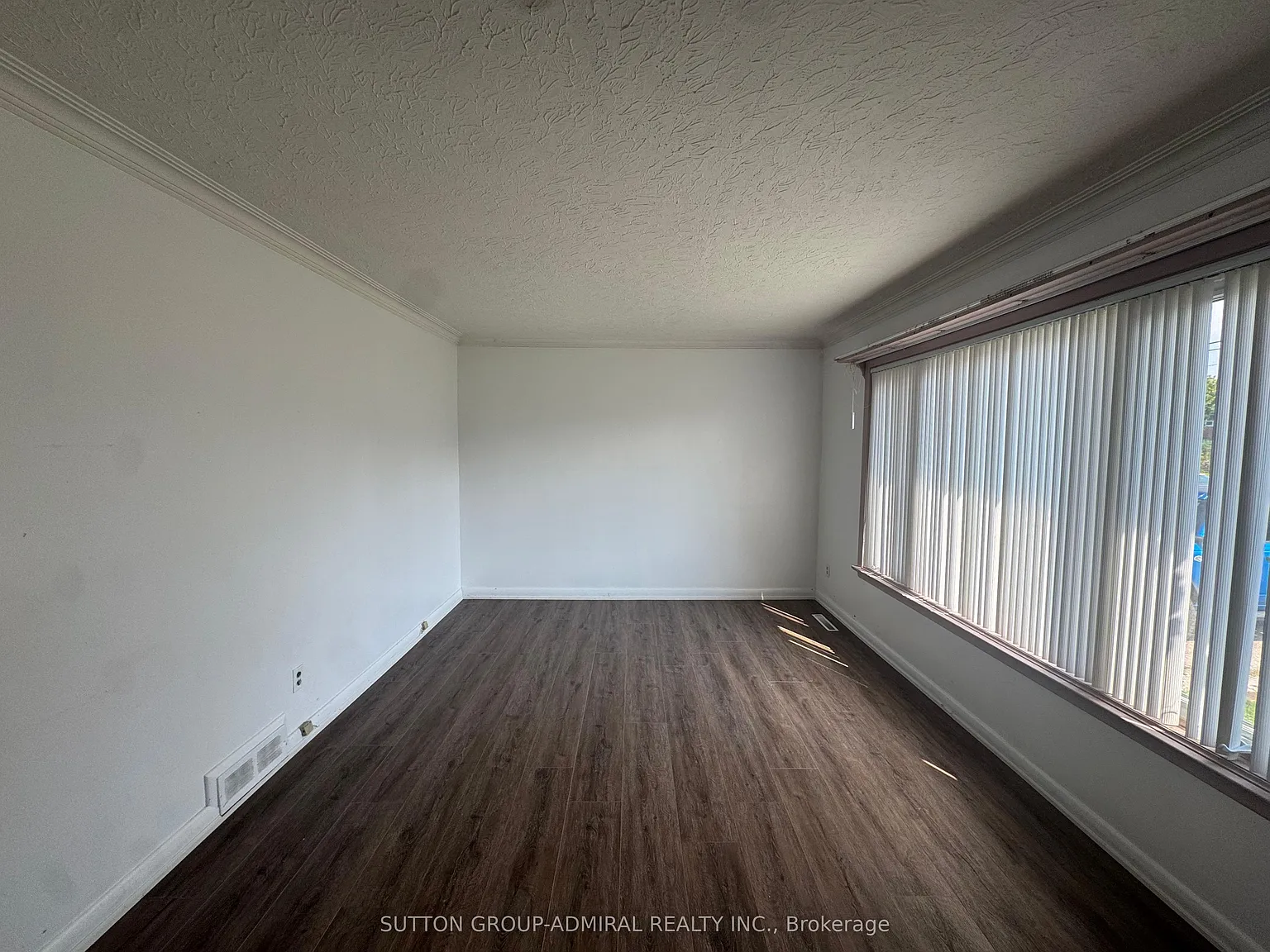 4 bed, $3,350 — Photo 3