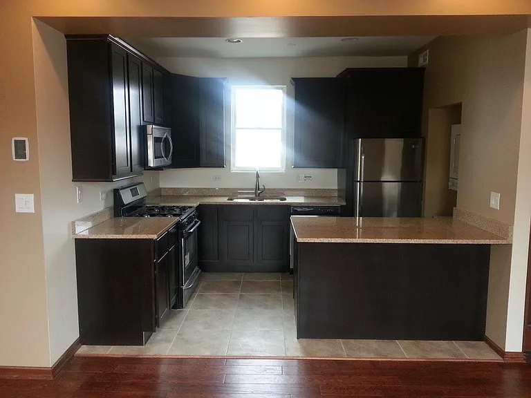 3327 N Hamilton Ave #2R — Photo 6