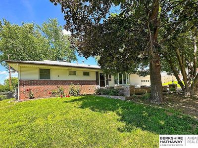 910 Lemay Dr, Bellevue, NE, 68005