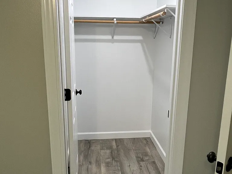 1635 N Grand Ave — Photo 10