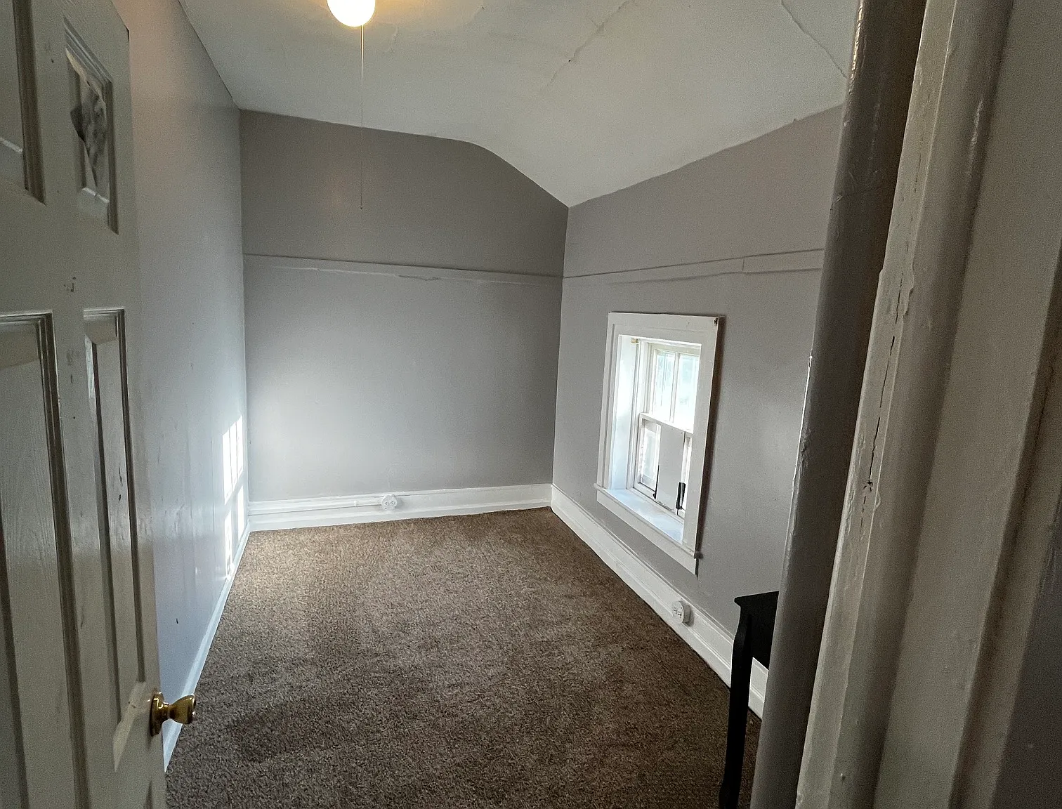3 bed, 1000 sqft, $1,100 — Photo 4