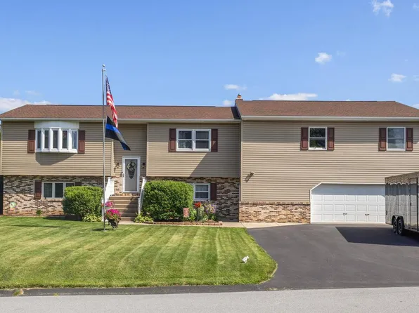 186 Norman Ave, Pleasant Gap, PA 16823