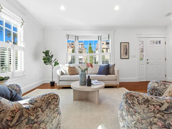 41B Oak St #41B, Somerville, MA 02143