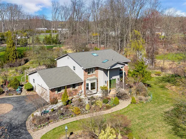 4 Baker Lane, Suffern, NY 10901