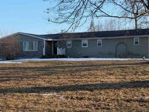 8329 Carroll Rd, Churubusco, IN 46723