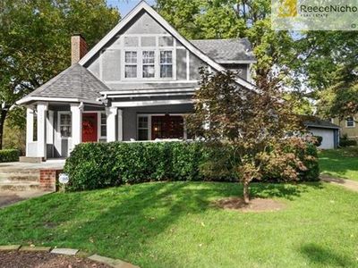 6645 Edgevale Rd, Kansas City, MO, 64113