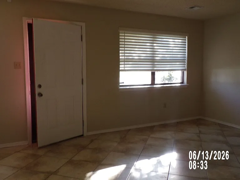 2607 NE Dearborn Ave — Photo 21