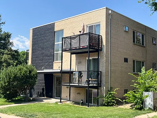 2495 S York St #101 Photo 1