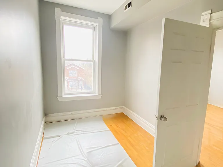 1444 N Talman Ave #2 — Photo 7