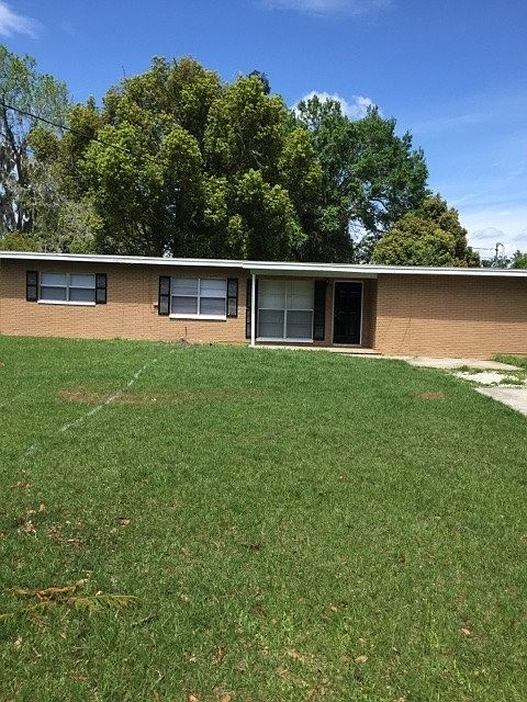 1st image of 590 Bear Creek Dr