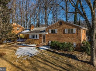 5617 Bellington Ave, Springfield, VA 22151