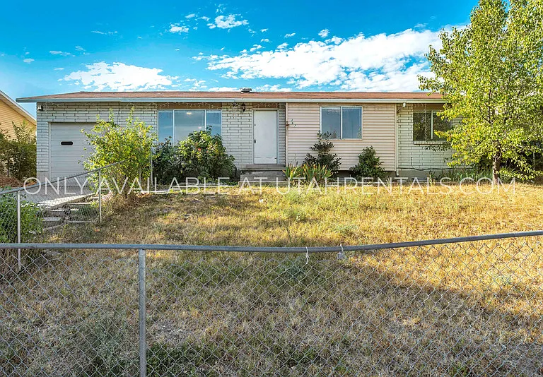 7367 W Jefferson Rd — Photo 2