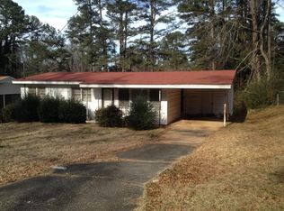 7 Willow Dr, Newnan, GA 30263