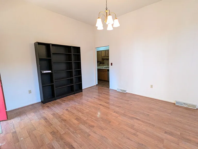 312 Denniston St #A — Photo 9