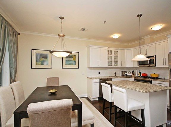 5th image of 250 Laird Ave #103