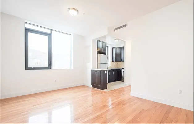 Rented by Modern Spaces | media 28