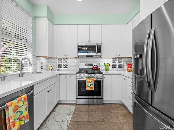 3rd image of 17 Keystone Dr