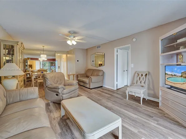 2731 NE 14th Street Cswy APT 229, Pompano Beach, FL 33062