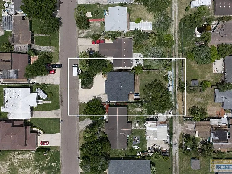 301 Madison St — Photo 12