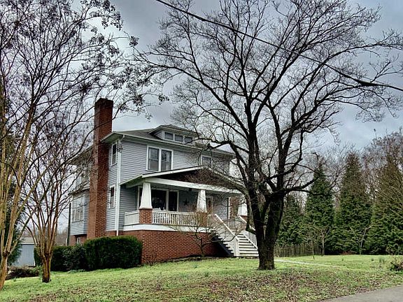 2nd image of 214 E Glenwood Ave