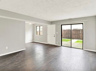 8545 La Corrida Ct, Indianapolis, IN 46227